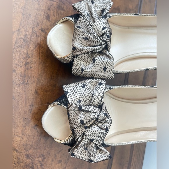 Dior Lace Heels - Picture 6 of 6